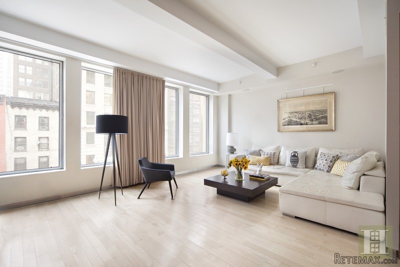 3 bedroom Apartment For Sale: 158 WEST..