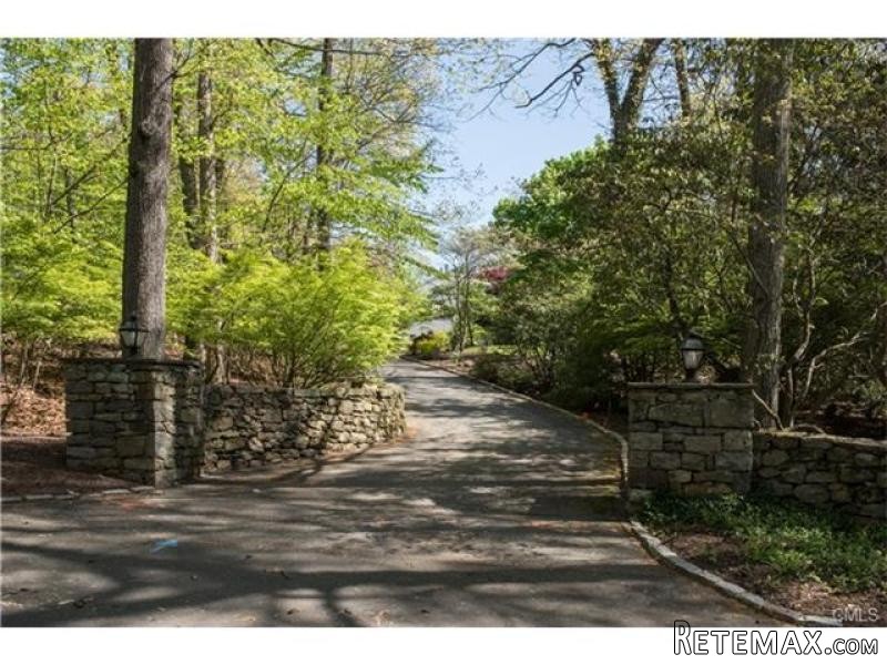 5 bedroom House For Sale: 13 DOGWOOD..