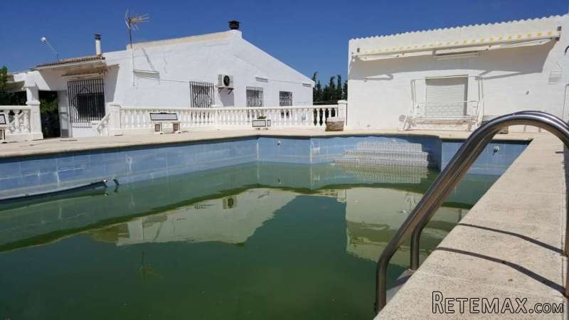 Beautiful 4 Bedroom Country House For..