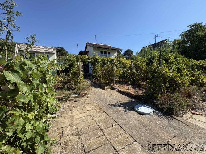Vikend kuća 55m2,uknjižena,na 10ari placa - 7