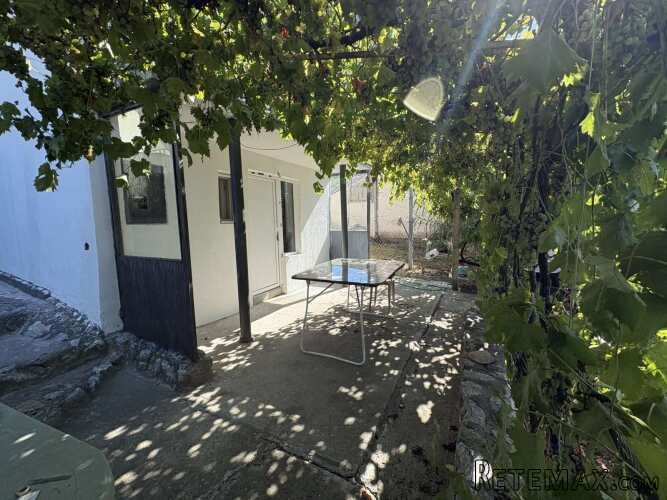 Vikend kuća 55m2,uknjižena,na 10ari placa - 8
