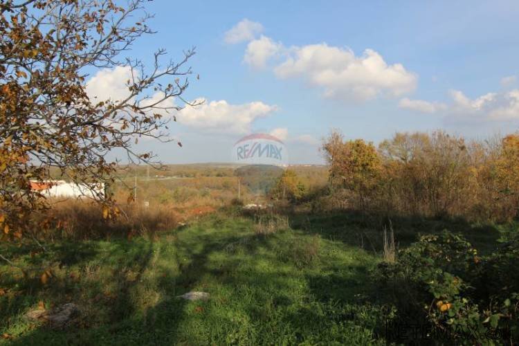 Građevinsko zemljište u centru Tara - 2