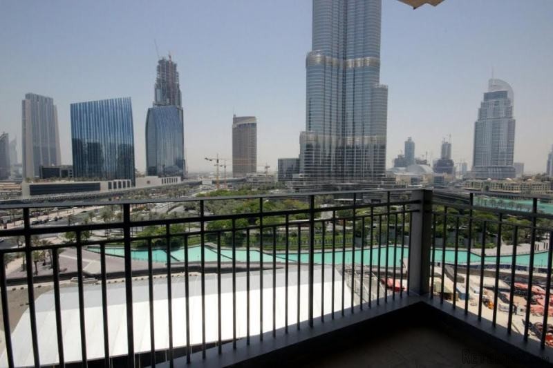 Fantastic panoramic view of Burj..
