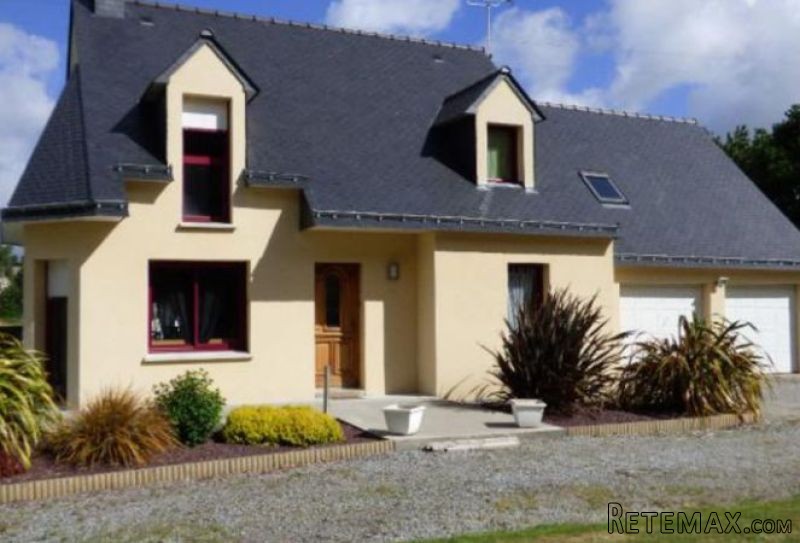 Superb Quailty Detached House and Garden