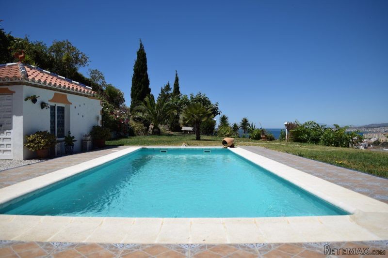 Chalet for Sale in Lagos, Velez-Malaga.. - 2