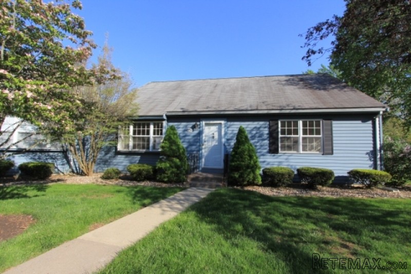 15 Canborne Way Unit 5 Suffield, CT..