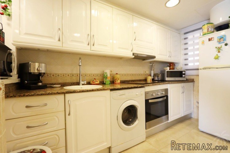 Beautiful first line, ground floor apartment for sale.. - 4