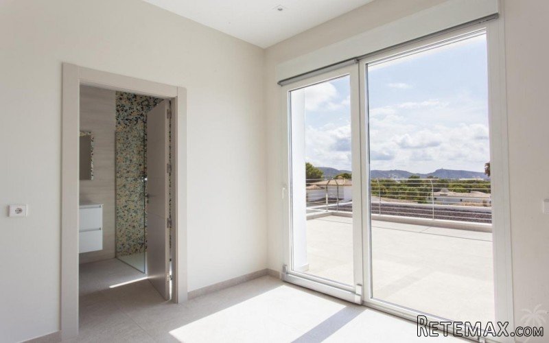 Modern villa with a built area of 177 m2 that consists of a.. - 4