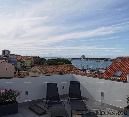 Top lokacija! Dvoetažni penthouse s parkirnim mjestom i..