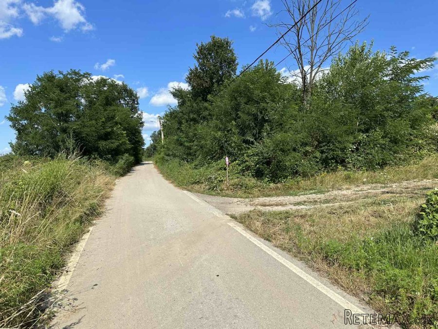 Prodajem plac Barajevo-Siljakovac