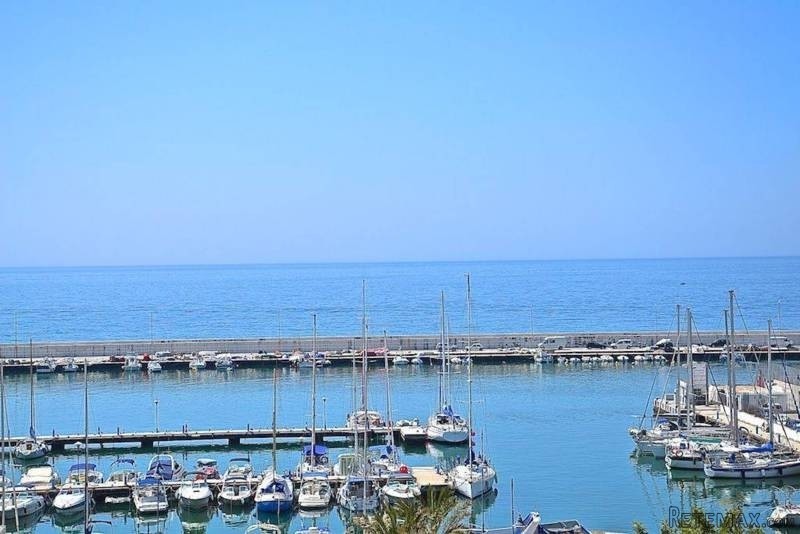 APARTMENT FOR SALE IN MARBELLA