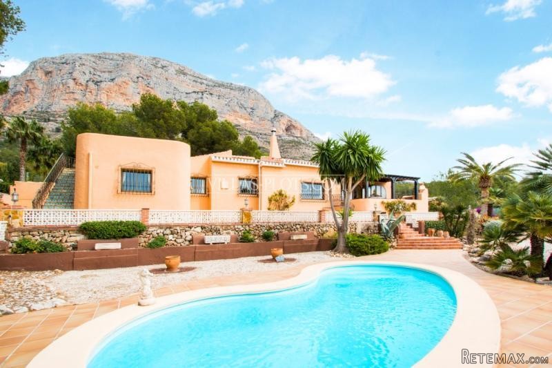 4 Bedroom Villa In Javea
