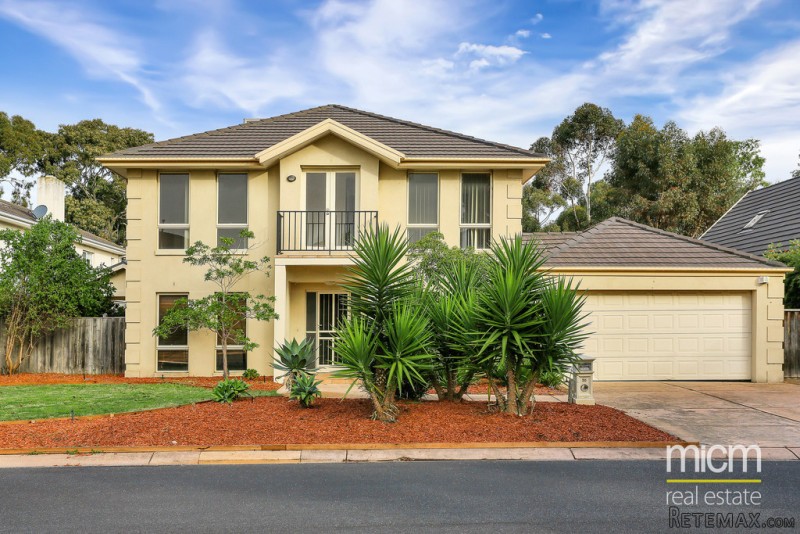 A Memorable Lakes Living Experience for..