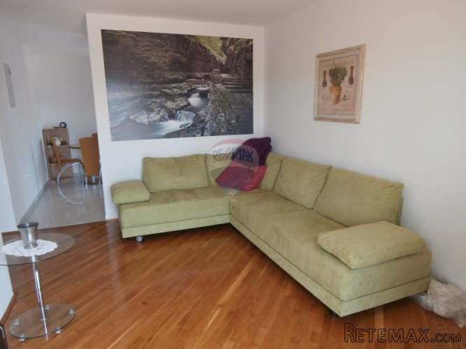 RABAC, KOMFORAN STAN 78 M 2 SA DVA BALKONA, POGLEDOM I...