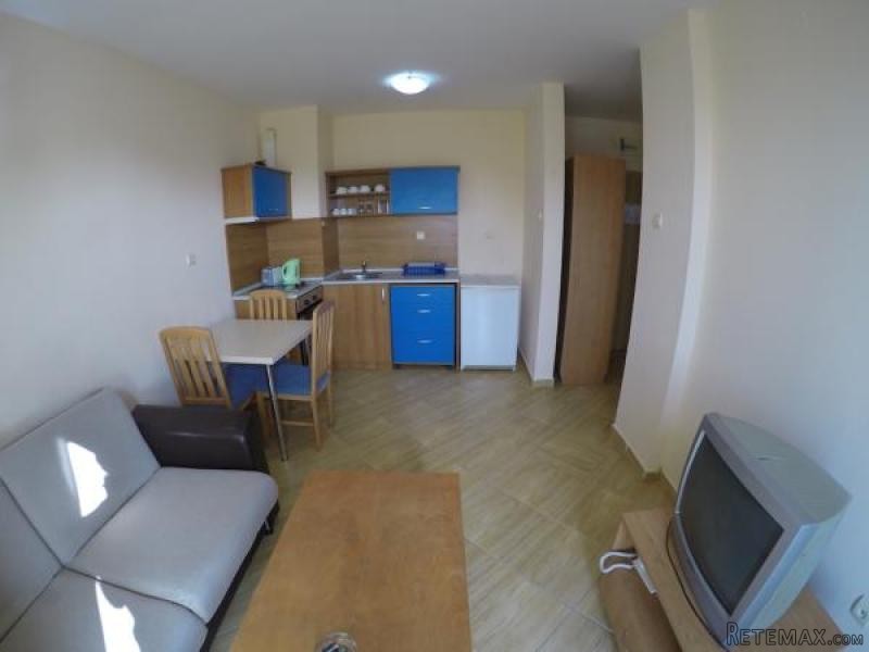 Top floor apartment, 60 sq.m., large..