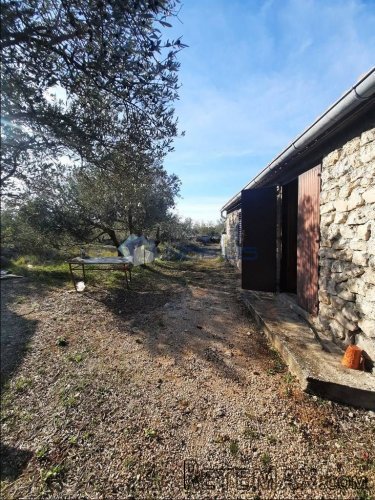 Šibenik, Vodice, mala kamena kuća s maslinikom na 1840m2 - 7