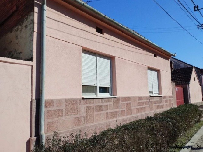 Prodajem kuću u Čereviću