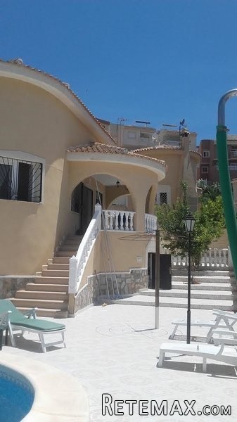3 Bedrooms - Villa - Alicante - For Sale