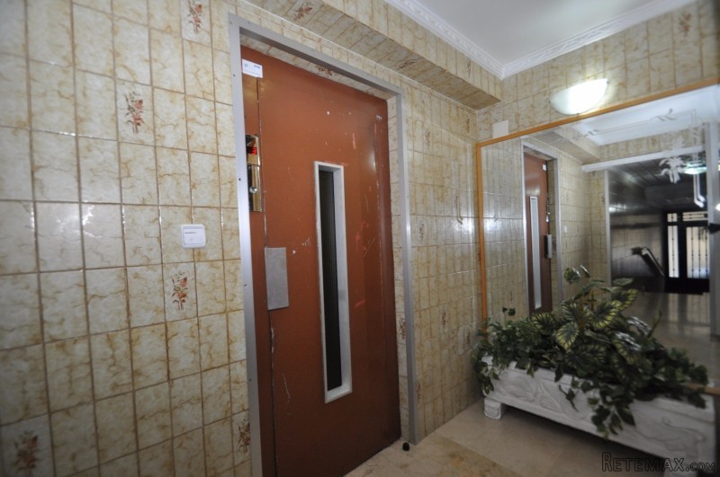 3 bedroom, 1 bathroom Apartment, (build.. - 2