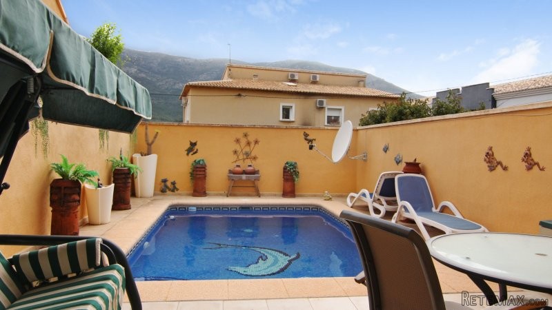 Beautiful modern townhouse in Parcent - 2