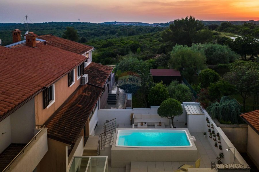 ISTRA,Pula,Vinkuran, kuća s pogledom na more