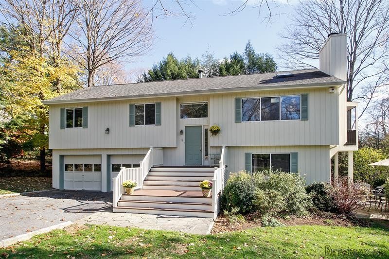 3 bedroom House For Sale: 6 Ridge Road..