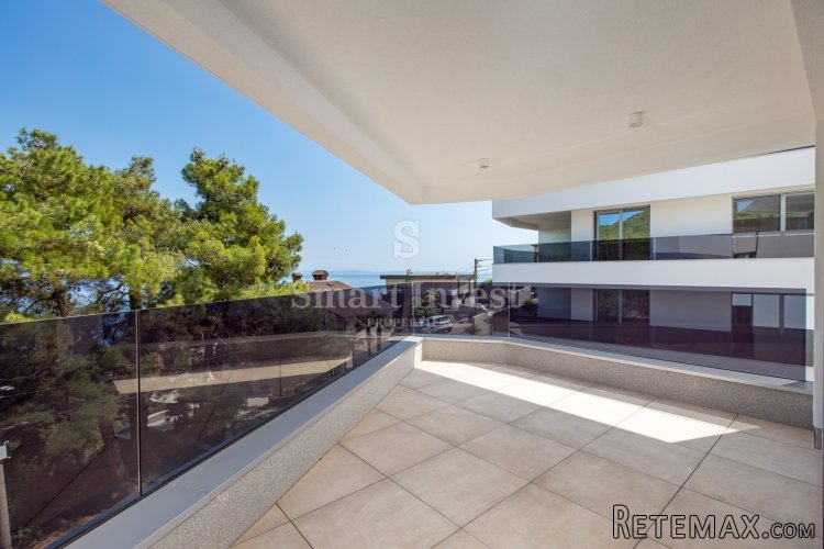 OPATIJA, stan 2S+DB s pogledom na more u novogradnji s..