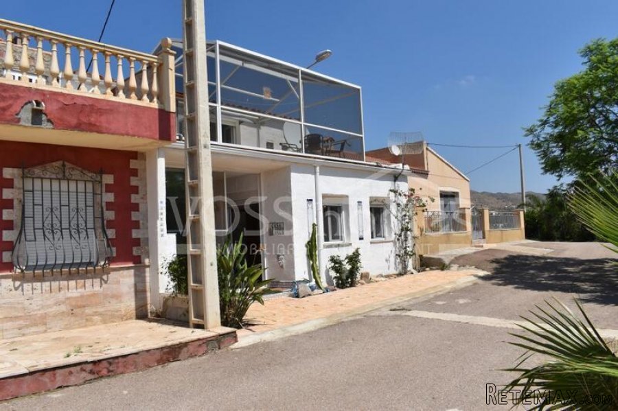 EXCLUSIVE LISTING WITH VOSS HOMES - A recently decorated 2.. - 5