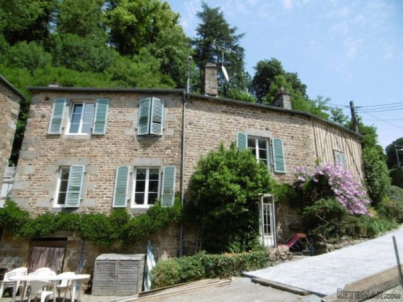 House with Delightful Countryside Views