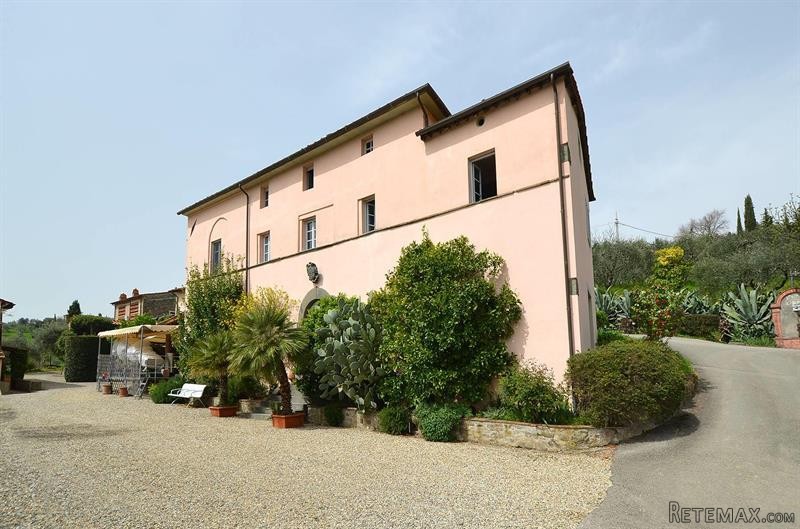 18 bedroom Farm House For Sale: Lucca - 2