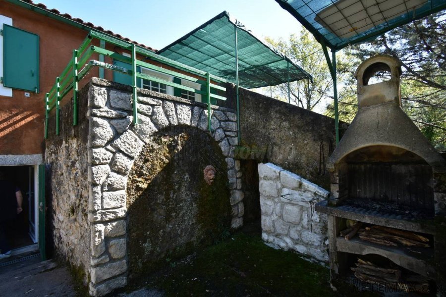 Lijepa renovirana kuća na mirnom mjestu! - 6