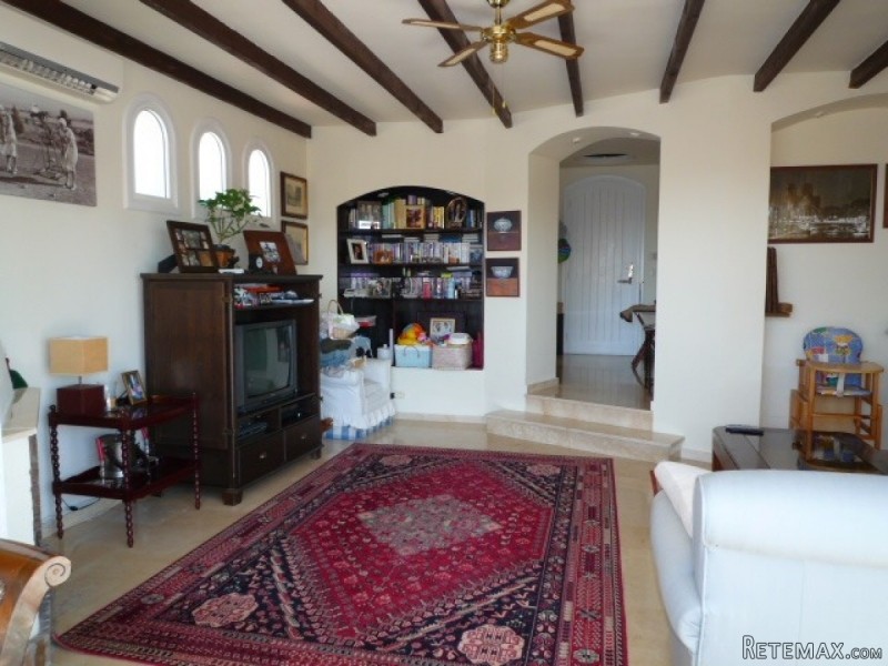TOWNHOUSE FOR SALE IN CALAHONDA