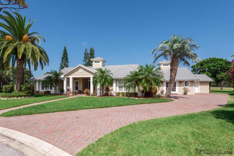 4 bedroom Detached House For Sale: 491.. - 2