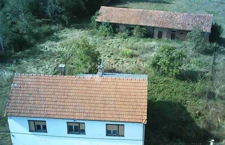 Kuća za adaptaciju sa 4.687m² okućnice na području Zlatar Bi - 2