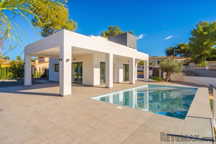 Modern new build villa for sale in Calpe, on a quiet and.. - 2