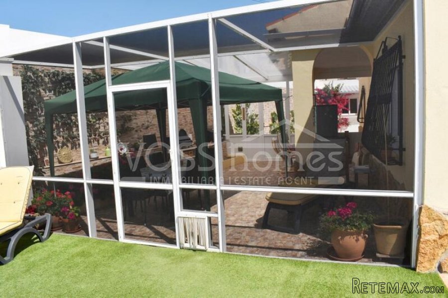 RESERVED/ SALE AGREED WITH VOSS HOMES - An immaculately.. - 12