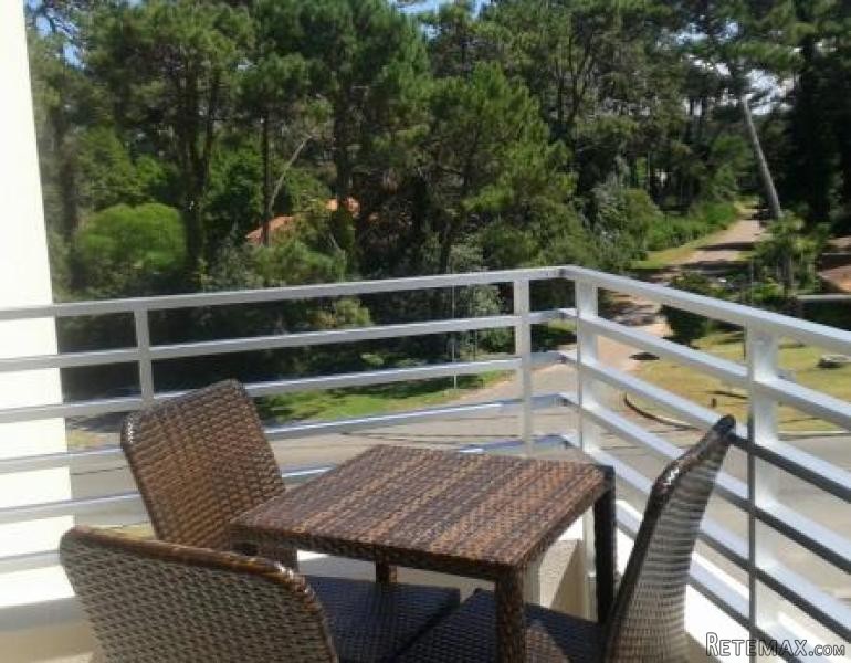 1 Bedroom Apartment - For Sale - San..