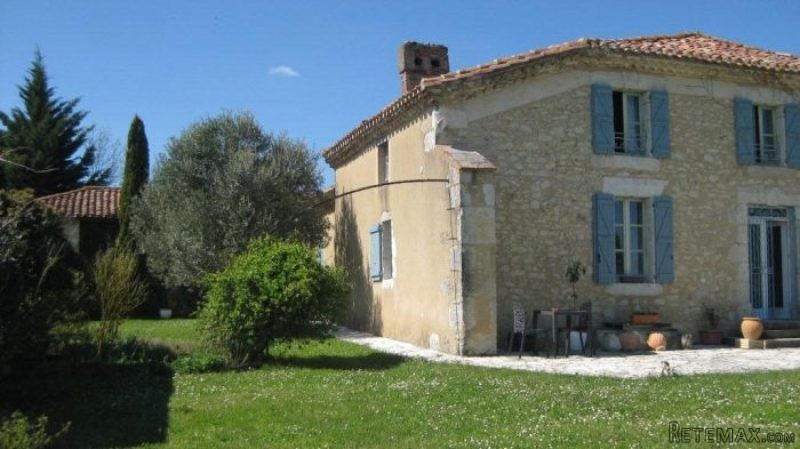 5 Bedrooms - House - Midi-Pyrenees -.. - 2