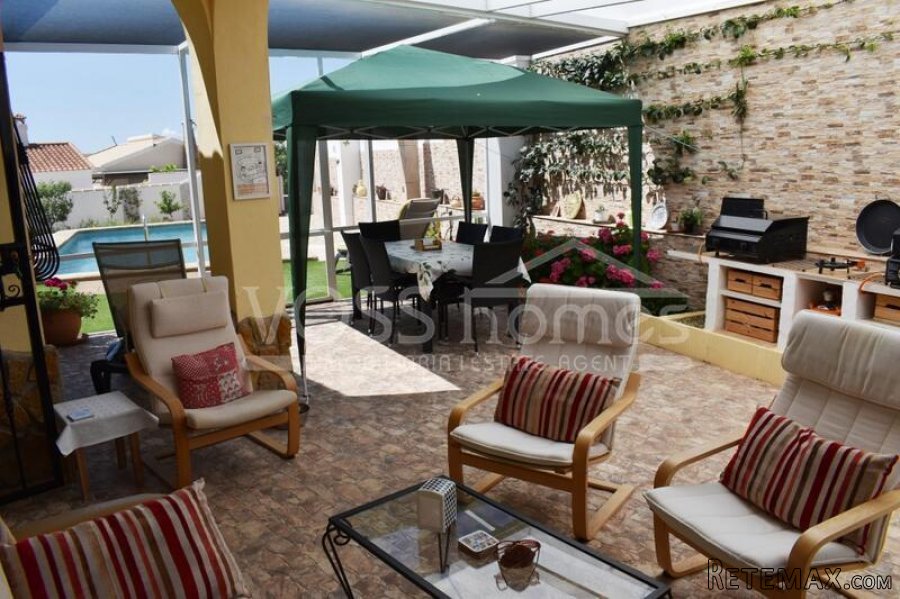 RESERVED/ SALE AGREED WITH VOSS HOMES - An immaculately.. - 14