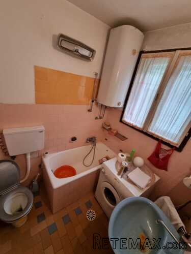 Kuca i pomocni objekti 220m2,plac 11ari - 5