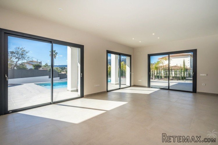Modern new build villa for sale in Calpe, on a quiet and.. - 5