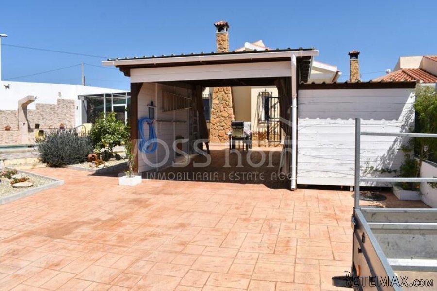 RESERVED/ SALE AGREED WITH VOSS HOMES - An immaculately.. - 18