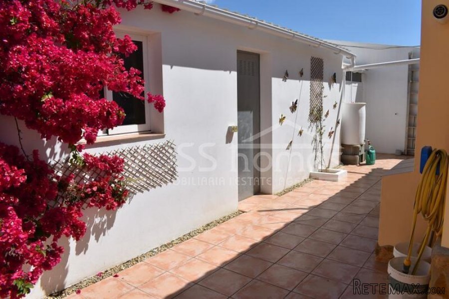 RESERVED/ SALE AGREED WITH VOSS HOMES - An immaculately.. - 19