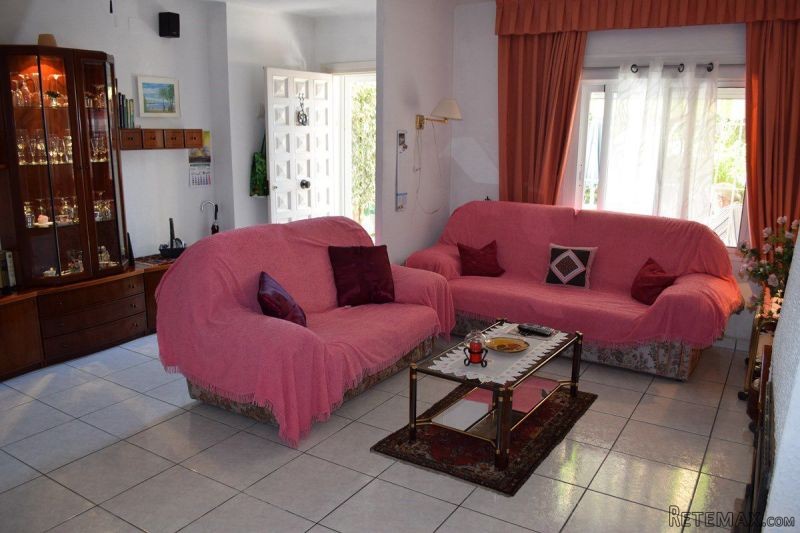 Semi-Detached for Sale in Algarrobo.. - 2