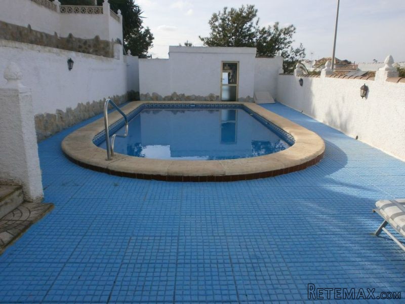 4 Bedrooms - Villa - Alicante - For Sale - 2