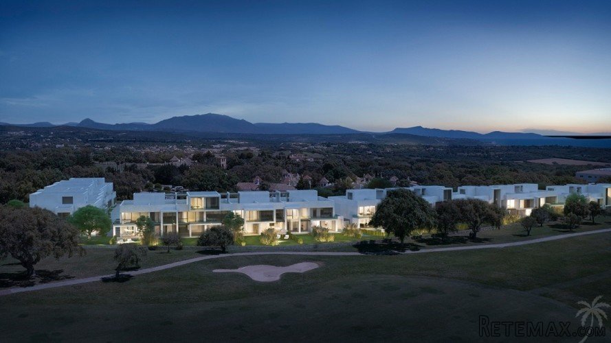 Magnificent spacious front line golf homes set within an.. - 2