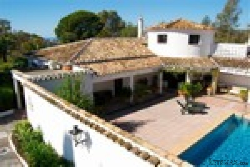 7 Bedrooms - Villa - Malaga - For Sale