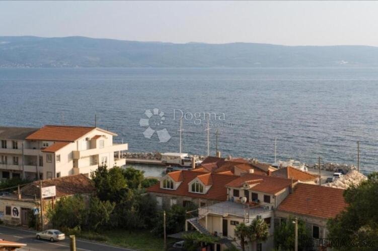 Prodaja dva zasebna apartmana s pogledom na more - 3