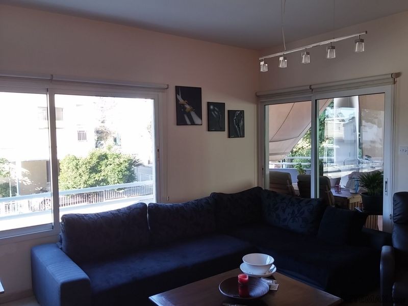 SPACIOUS 2 bedroom apartment in a very.. - 2