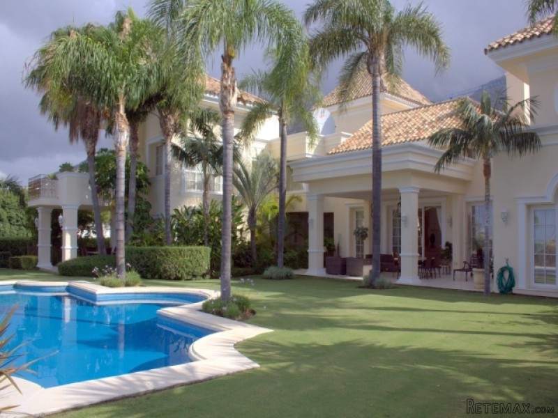 5 Bedroom Villa For Sale Situated In..